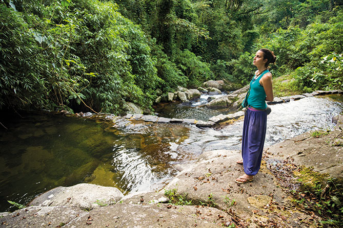 Criado em fazenda Hare Krishna, rapaz diz: 'isso seria o sentido